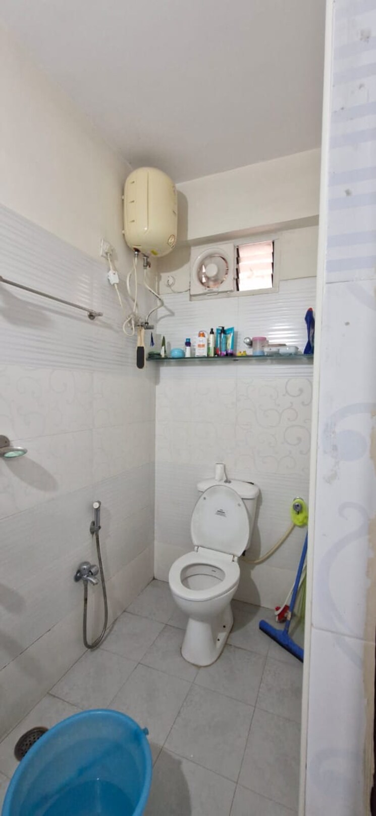 Bathroom, kondapur 3 Bedroom 1950 Sq.Ft. Builder Floor In Kondapur Hyderabad 9736293