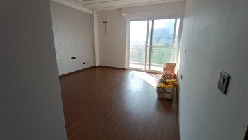 Room in 4 BHK Builder Floor at Ansal API Esencia, Sector 67 – for Rent