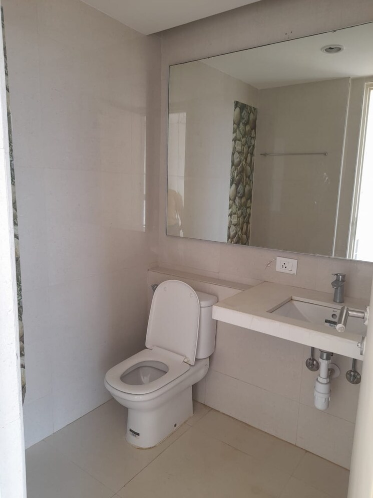 Master Bedroom, hiranandani-arlington 3 Bedroom 1200 Sq.Ft. Apartment In Ghodbunder Road Thane 9736294