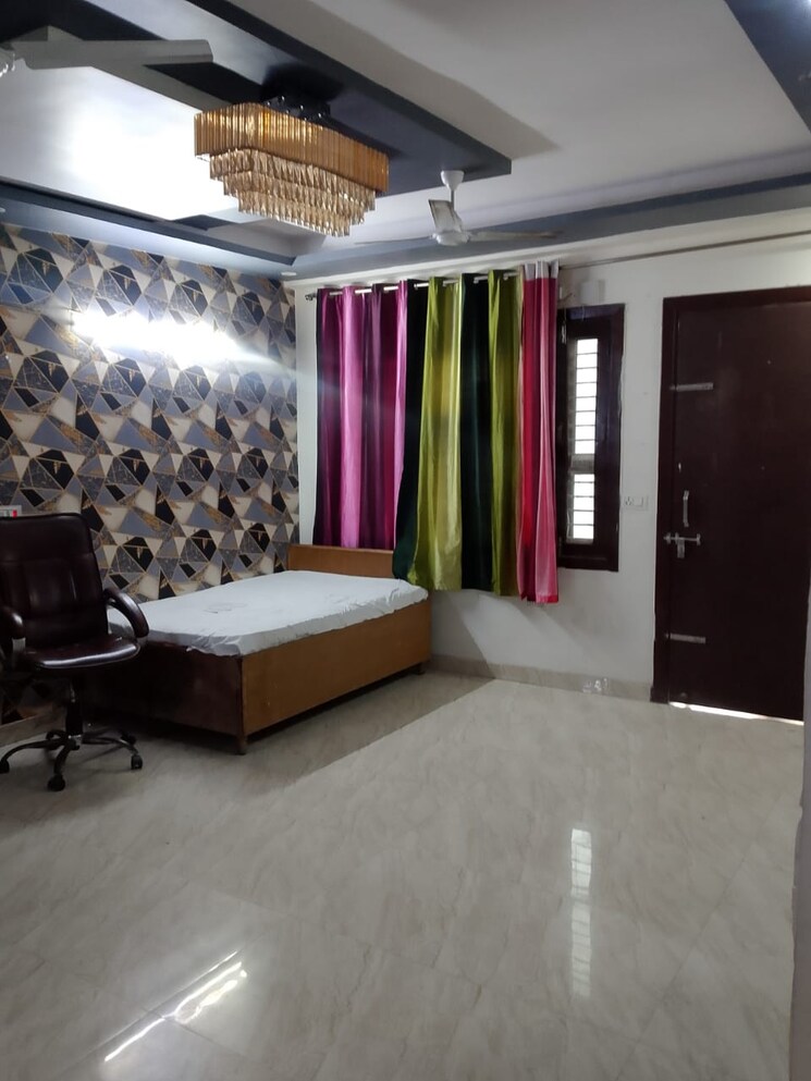 Living Room, crossing-republik 3 Bedroom 1875 Sq.Ft. Apartment In Crossing Republic Ghaziabad 9736316