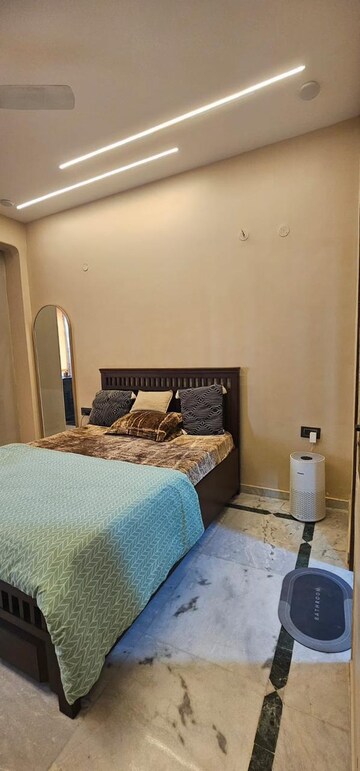 Bedroom in 2 BHK Builder Floor at Ardee City, Sector 52 – for Rent