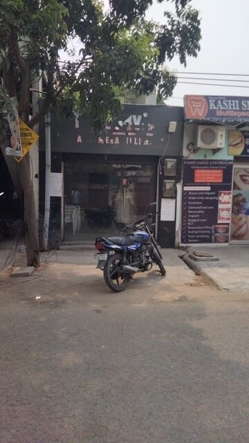  Shop For Rent in Mahmoorganj