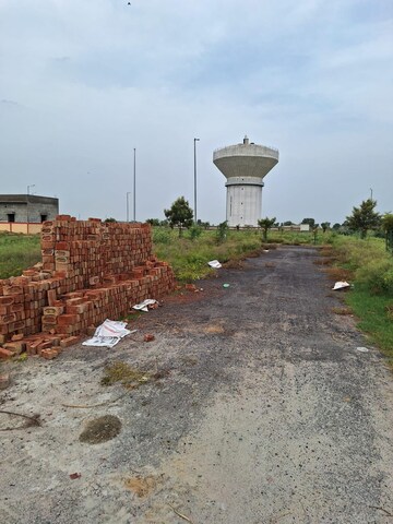  Plot – Exterior View View at Sector 20 Yamuna Expressway - for Sale