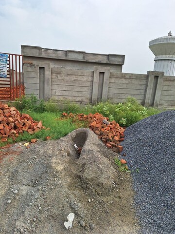  Plot – Exterior View View at Sector 20 Yamuna Expressway - for Sale