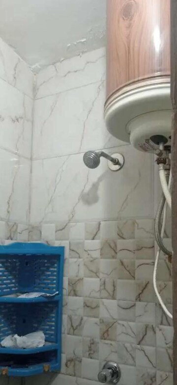 Attached Bathroom in 2 BHK Builder Floor at Sector 38 – for Rent