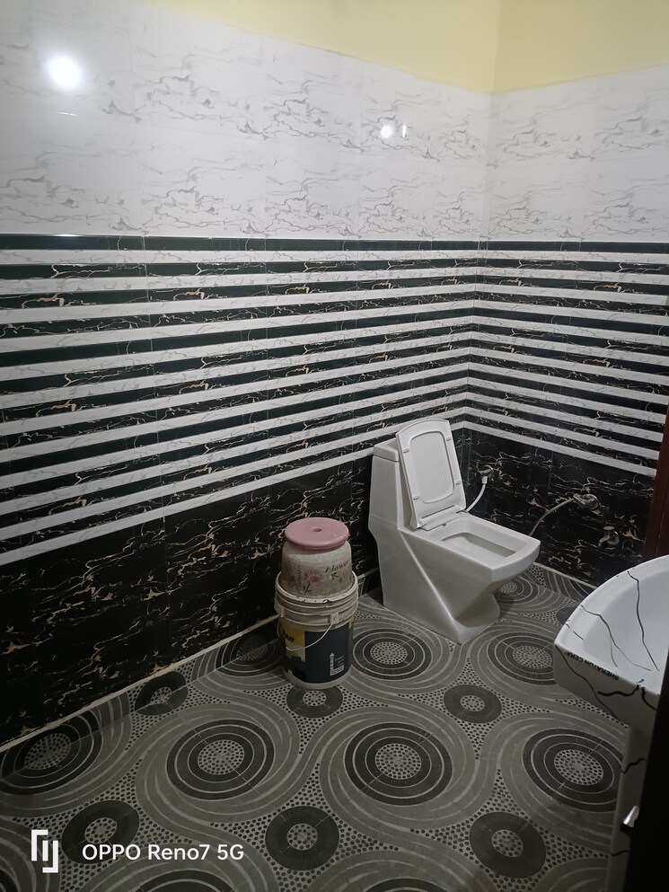  Parking, saya-gold-avenue 3 Bedroom 954 Sq.Ft. Apartment In Vaibhav Khand Ghaziabad 9736443