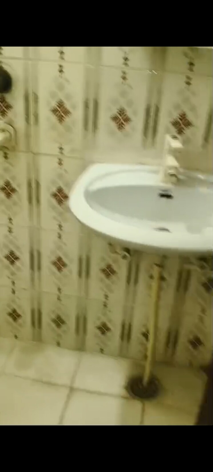 Bathroom, sector 1 vaishali 2 Bedroom 1000 Sq.Ft. Builder Floor In Sector 1 Vaishali Ghaziabad 9736438