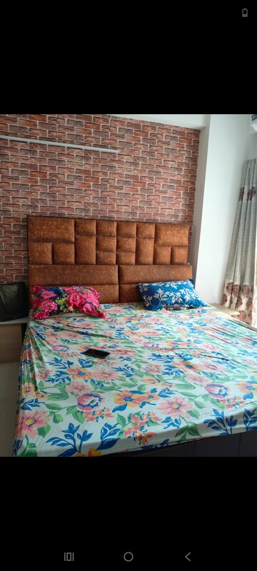 Bedroom in 2 BHK Apartment at Amrapali Princely Estate, Sector 76 – for Rent