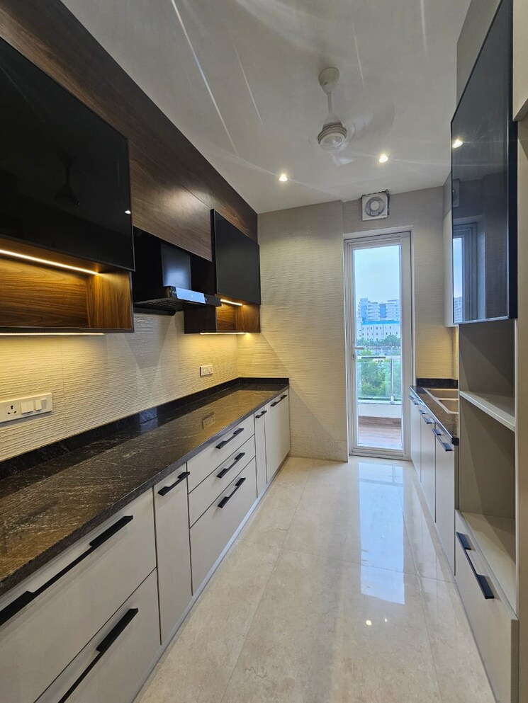 Kitchen, malibu town 3.5 Bedroom 2165 Sq.Ft. Builder Floor In Malibu Town Gurgaon 9736437