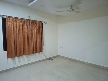 Room in 3 BHK Apartment at Banjara Hills – for Rent
