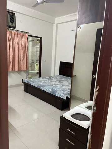 Kitchen in 2 BHK Builder Floor at DLF Star Mall, Sector 30 – for Rent