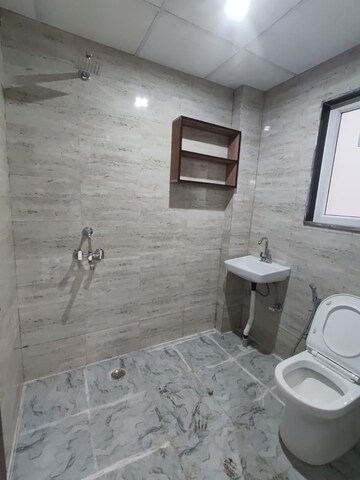 Bathroom in 2 BHK Builder Floor at DLF Star Mall, Sector 30 – for Rent