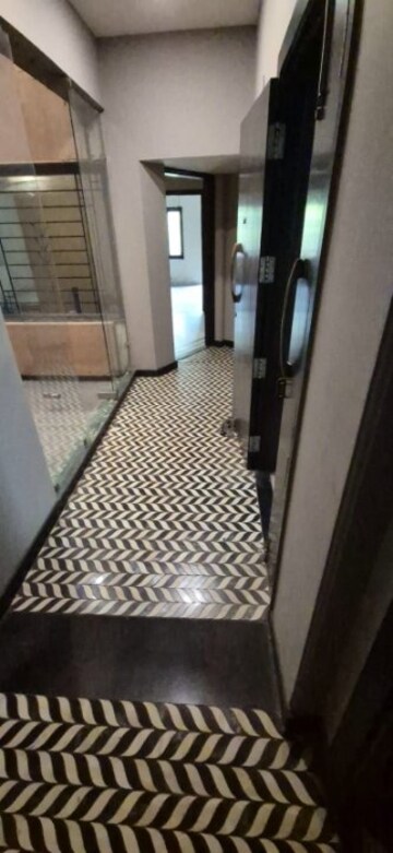  3.5 BHK Apartment at Geetanjali Enclave – for Rent