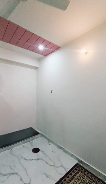 Room in 3 BHK Builder Floor at Jagatpura – for Rent