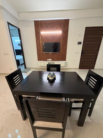 Furnished Amenities in 3 BHK Builder Floor at Satyam Plaza, Sector 15 – for Rent