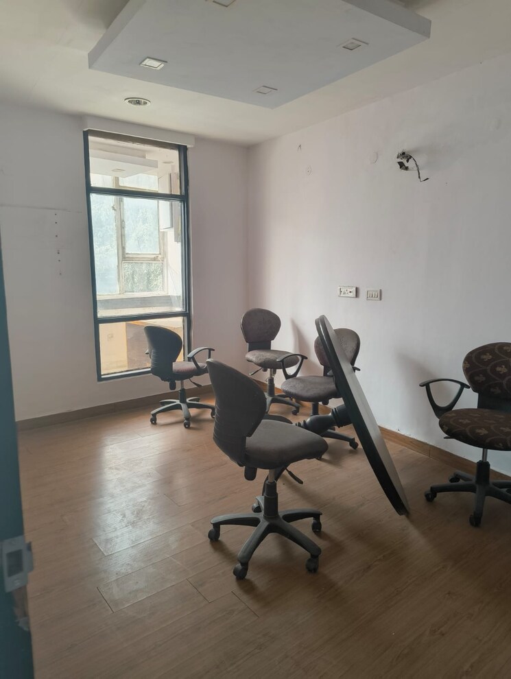 Floor Plan, kalkaji Commercial Office Space 1800 Sq.Ft. In Kalkaji Delhi 9736511