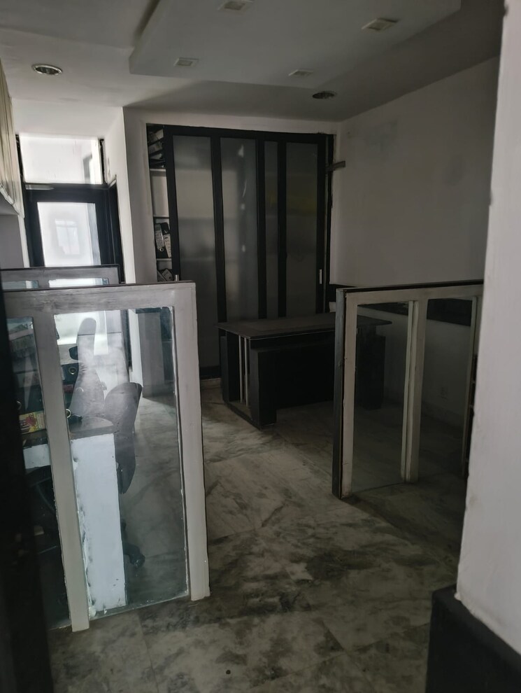 undefined, kalkaji Commercial Office Space 1800 Sq.Ft. In Kalkaji Delhi 9736511