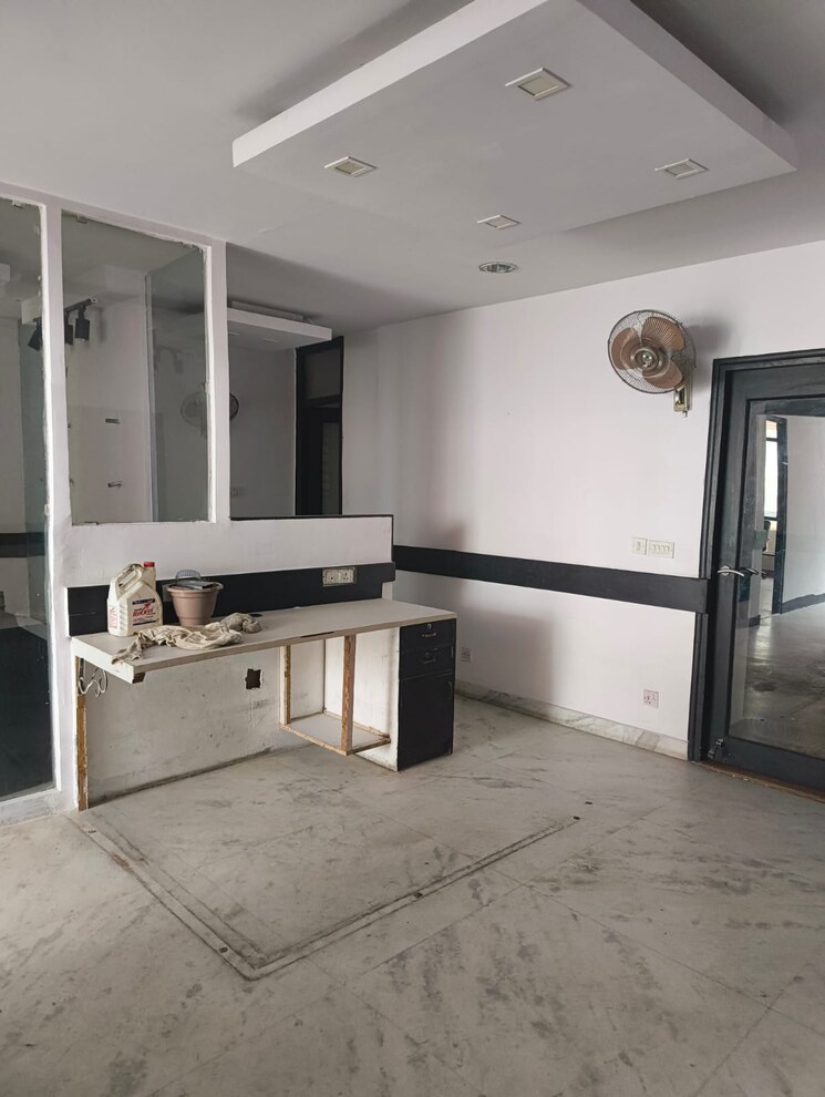 Floor Plan, kalkaji Commercial Office Space 1800 Sq.Ft. In Kalkaji Delhi 9736511