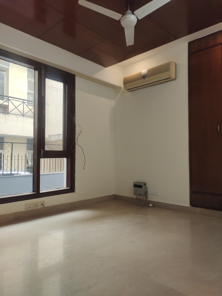 undefined, new friends colony 4 Bedroom 4000 Sq.Ft. Builder Floor In New Friends Colony Delhi 9736524