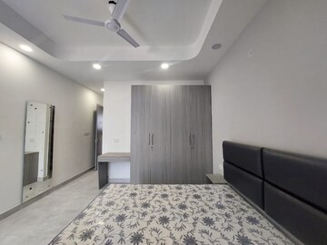 Bedroom in 1 BHK Builder Floor at Ardee Mall, Sector 52 – for Rent