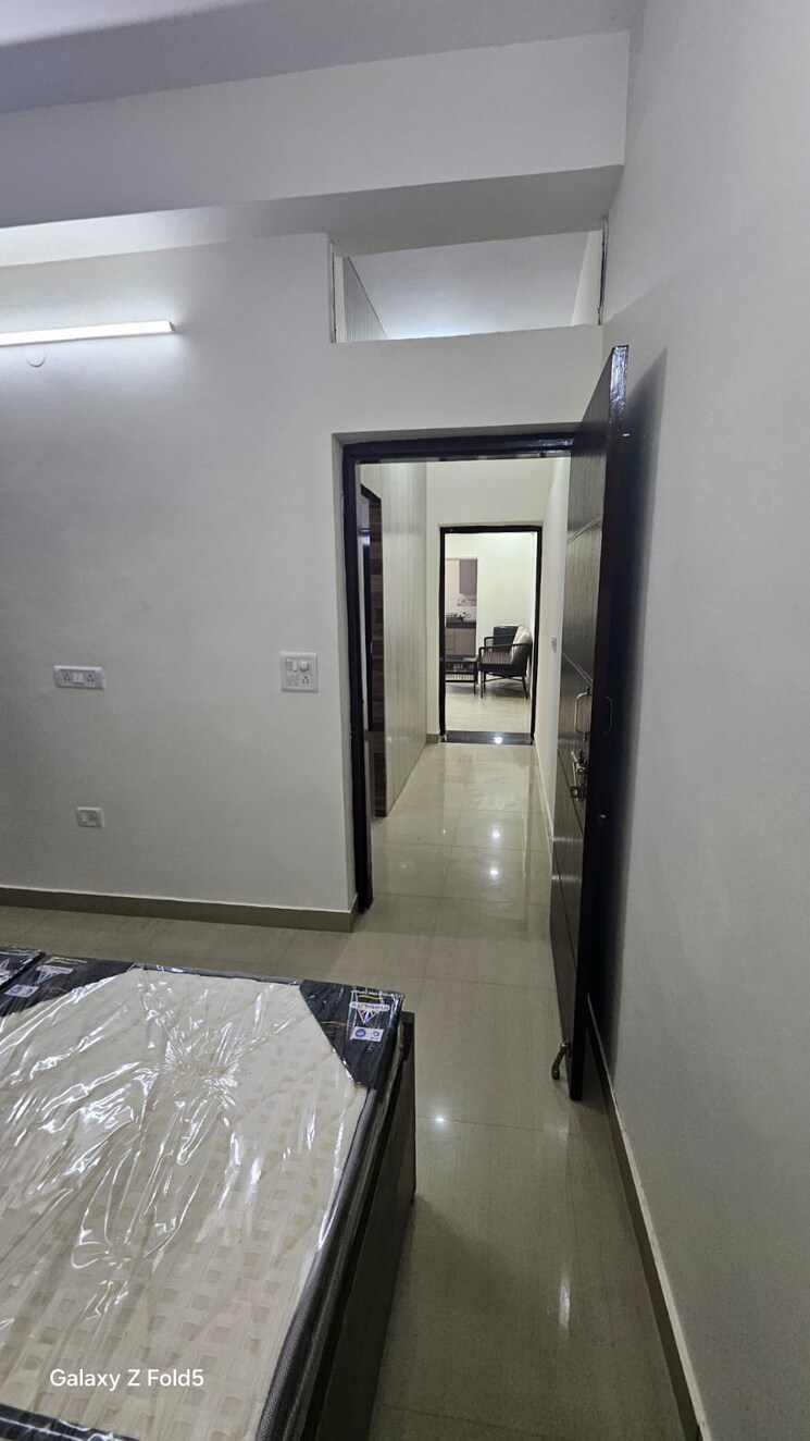 Room, ardee-mall 1 Bedroom 750 Sq.Ft. Builder Floor In Sector 52 Gurgaon 9736535