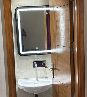 Bathroom in 1 BHK Builder Floor at Lajpat Nagar – for Rent