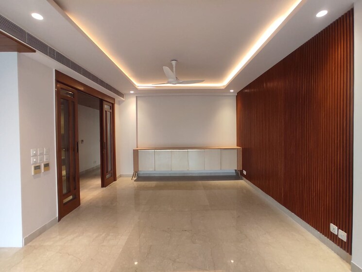 Room, panchsheel park 4 Bedroom 4500 Sq.Ft. Builder Floor In Panchsheel Park Delhi 9736632