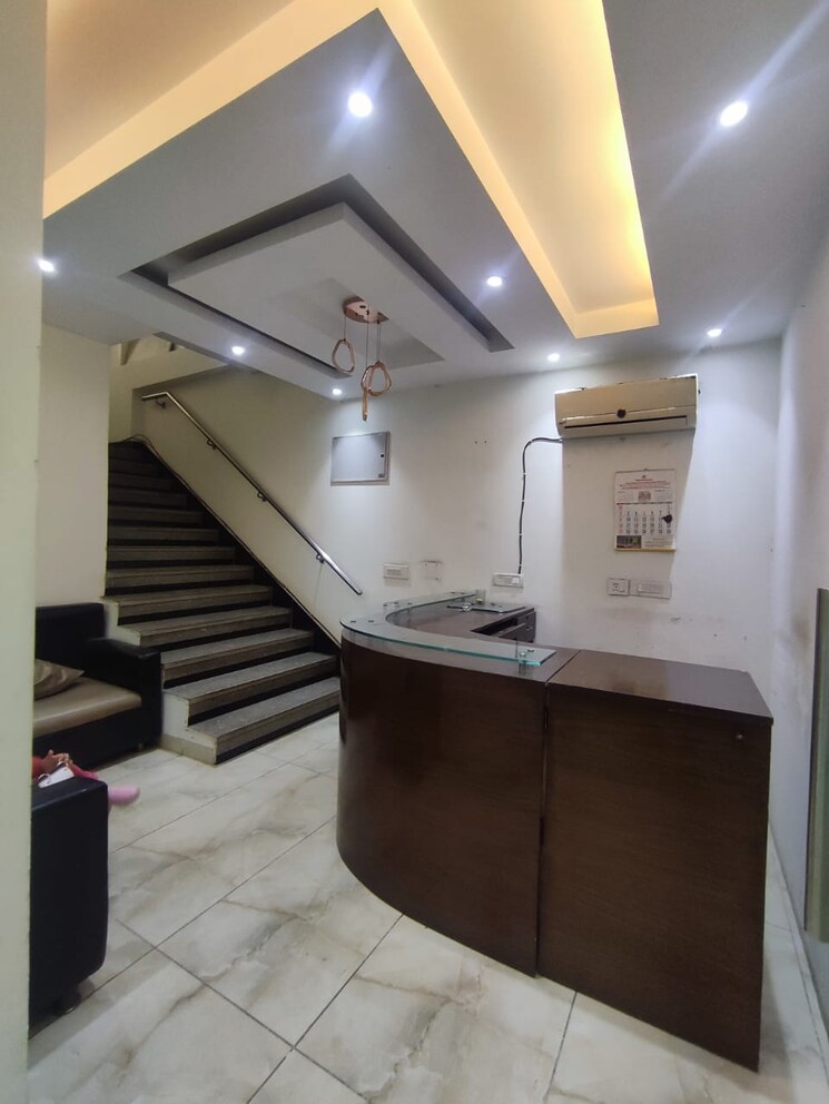 Floor Plan, saket Commercial Office Space 2300 Sq.Ft. In Saket Delhi 9736635