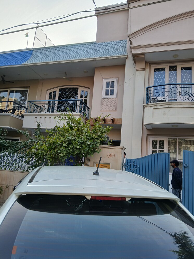 Exterior View, auram-floor 2 Bedroom 1800 Sq.Ft. Builder Floor In South City 2 Gurgaon 9736657