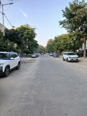 2 BHK Builder Floor – Exterior View View at Auram Floor, South City 2 - for Rent