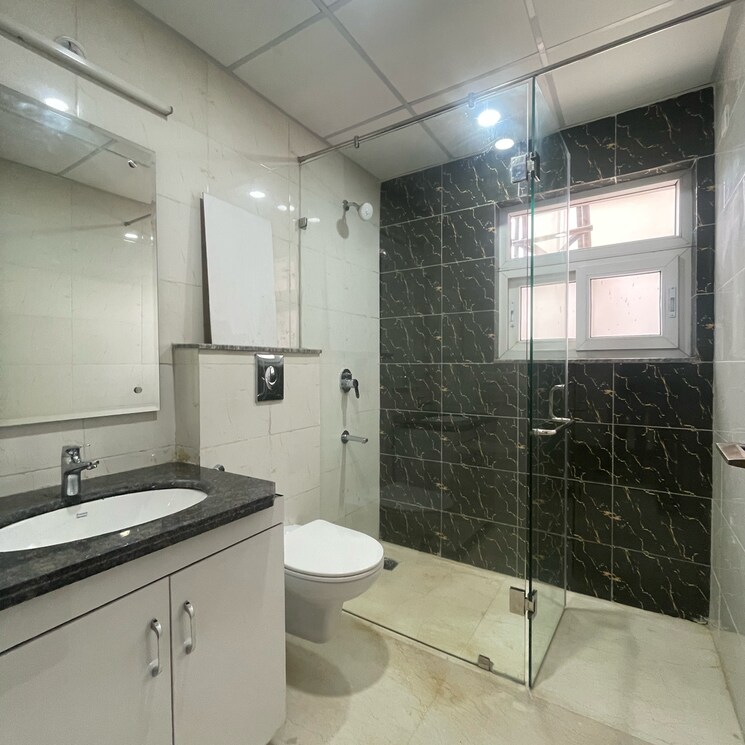 Bathroom, bptp-amstoria 3 Bedroom 2229 Sq.Ft. Builder Floor In Sector 102 Gurgaon 9736708