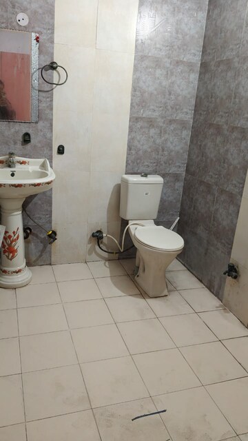 Bathroom in 2.5 BHK Builder Floor at RWA Apartments Sector 12, Sector 12 – for Rent