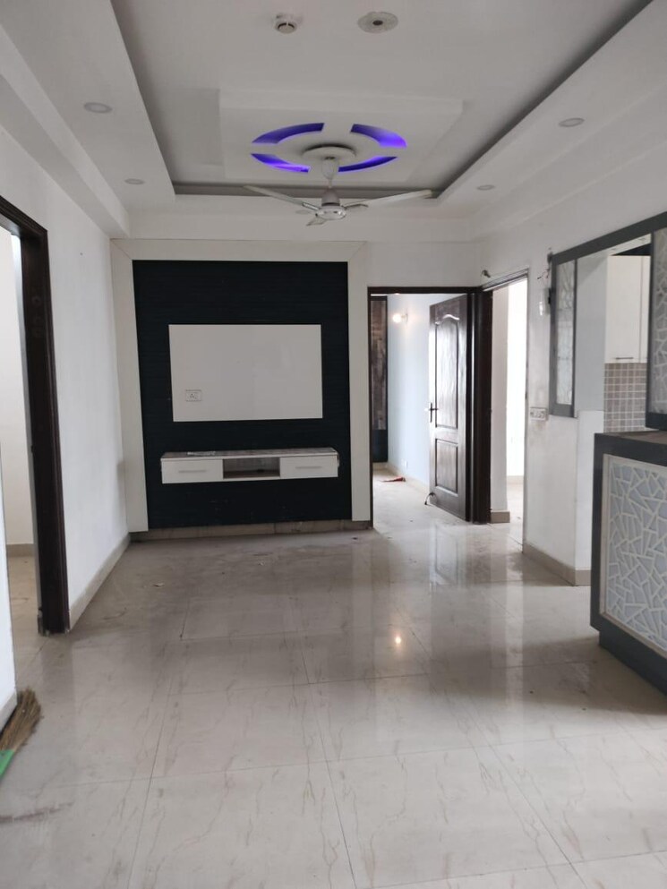 Room, rwa-apartments-sector-108 2 Bedroom 1350 Sq.Ft. Builder Floor In Sector 108 Noida 9736712