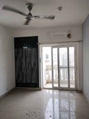 Room in 2 BHK Builder Floor at RWA Apartments Sector 108, Sector 108 – for Rent