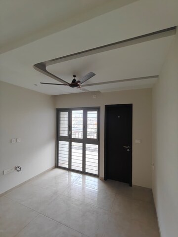 Room in 2 BHK Apartment at Mittal Sun City Ambegaon, Ambegaon Budruk – for Rent