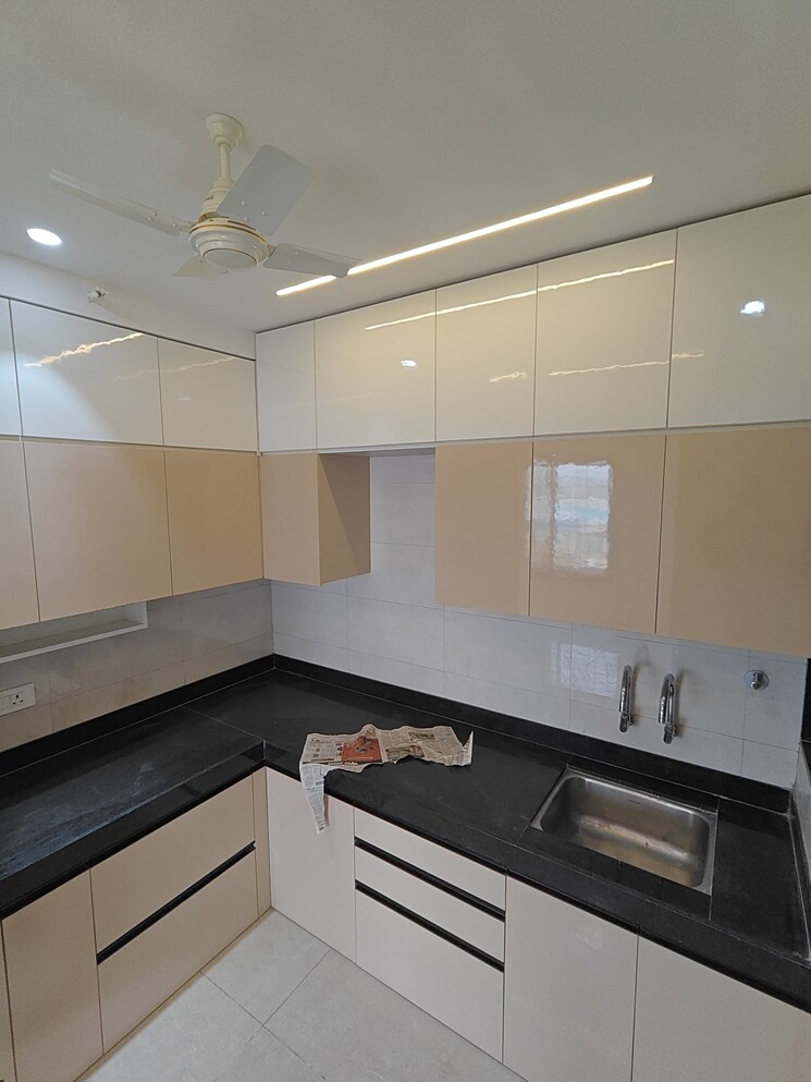 Kitchen, ambegaon budruk 2 Bedroom 1000 Sq.Ft. Apartment In Ambegaon Budruk Pune 9736764