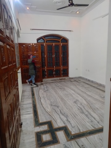 Staircase in 5 BHK Independent House at Gomti Nagar – for Rent