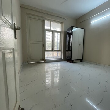 Room in 3 BHK Builder Floor at TDI The Grand Retreat, Sector 88 – for Rent