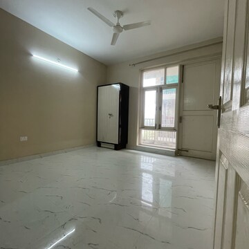 Room in 3 BHK Builder Floor at TDI The Grand Retreat, Sector 88 – for Rent