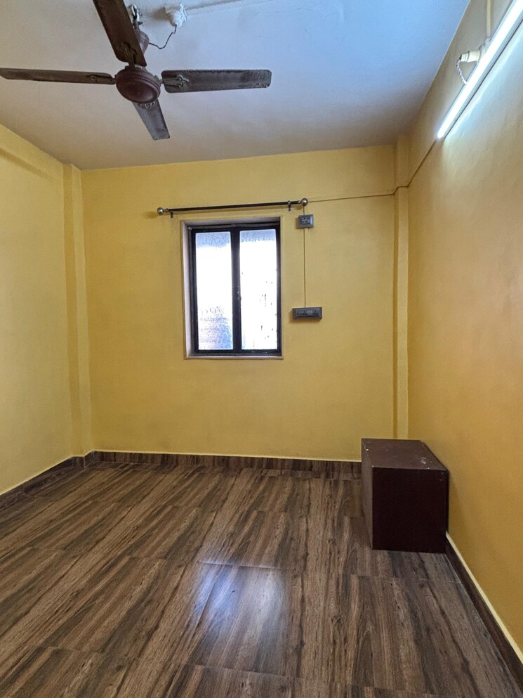 Room, dombivli west Studio 350 Sq.Ft. Apartment In Dombivli West Thane 9736804