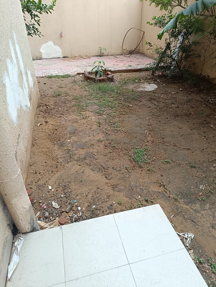 Balcony, emaar-mgf-emerald-hills 3 Bedroom 267 Sq.Yd. Apartment In Sector 65 Gurgaon 9736844