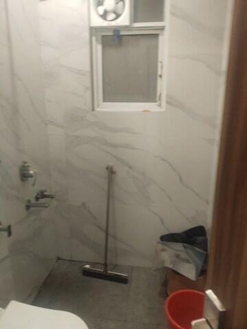 Bathroom in 1 RK Builder Floor at Moti Nagar – for Rent