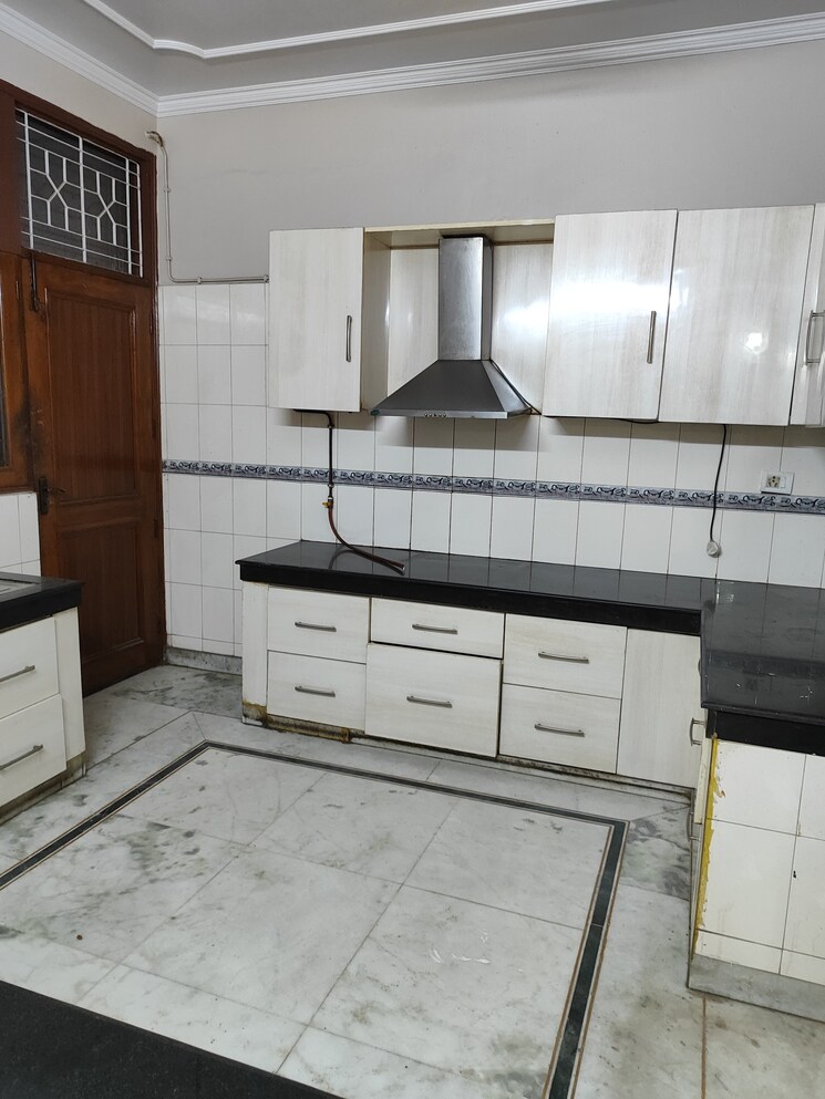 Kitchen, rwa-apartments-sector-26 3 Bedroom 1650 Sq.Ft. Villa In Sector 26 Noida 9736907