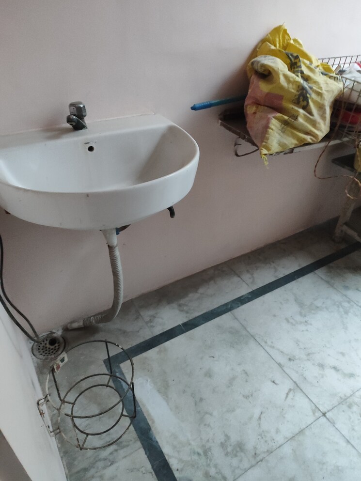 Bathroom, rwa-apartments-sector-26 3 Bedroom 1650 Sq.Ft. Villa In Sector 26 Noida 9736907
