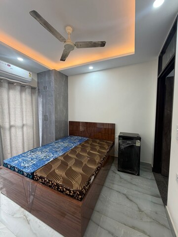 Bedroom in 1 RK Builder Floor at Ansal Sushant Floors, Sushant Lok ii – for Rent