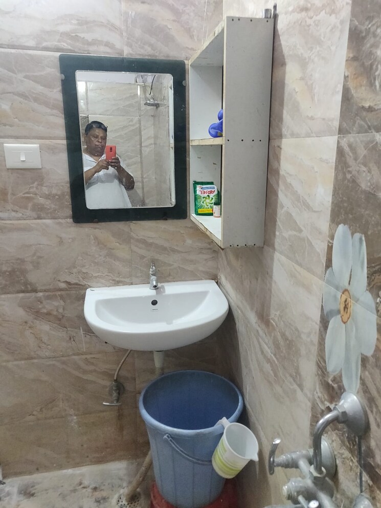 Bathroom, gomti nagar 2 Bedroom 1100 Sq.Ft. Builder Floor In Gomti Nagar Lucknow 9736922