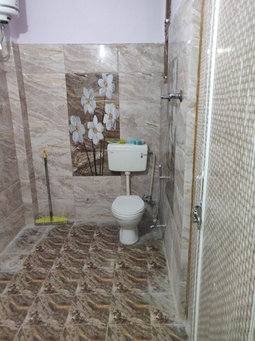 Bathroom in 2 BHK Builder Floor at Gomti Nagar – for Rent