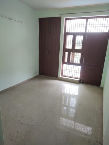 Room in 3 BHK Builder Floor at Sector 14 – for Sale