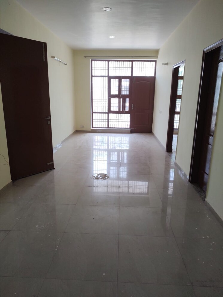Room, sector 14 3 Bedroom 1650 Sq.Ft. Builder Floor In Sector 14 Bahadurgarh 9725712