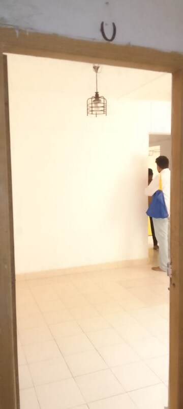 Room in 1 BHK Apartment at Swastik Park Kiran Mill Colony, Kiran Mill Colony – for Sale